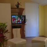 Summer House בית הארחה 3*