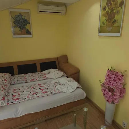 Summer House Guest house Saints Constantine and Helena