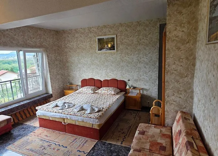 Summer House Gasthof Saints Constantine and Helena