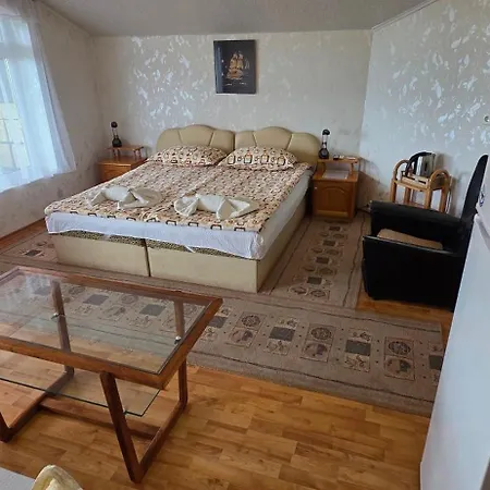 Summer House 3* Sveti Konstantin