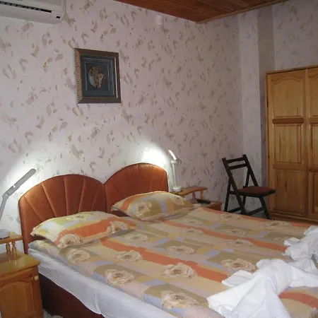 Summer House Гостьовий будинок