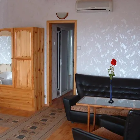 Гостьовий будинок Summer House