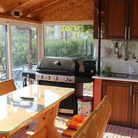 Guest house Summer House 3*